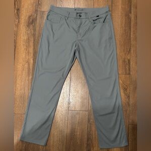 Travis Mathew Men's Slate Gray Chinos